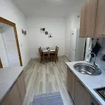 Rusu דירה בראשוב