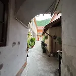 Rusu *